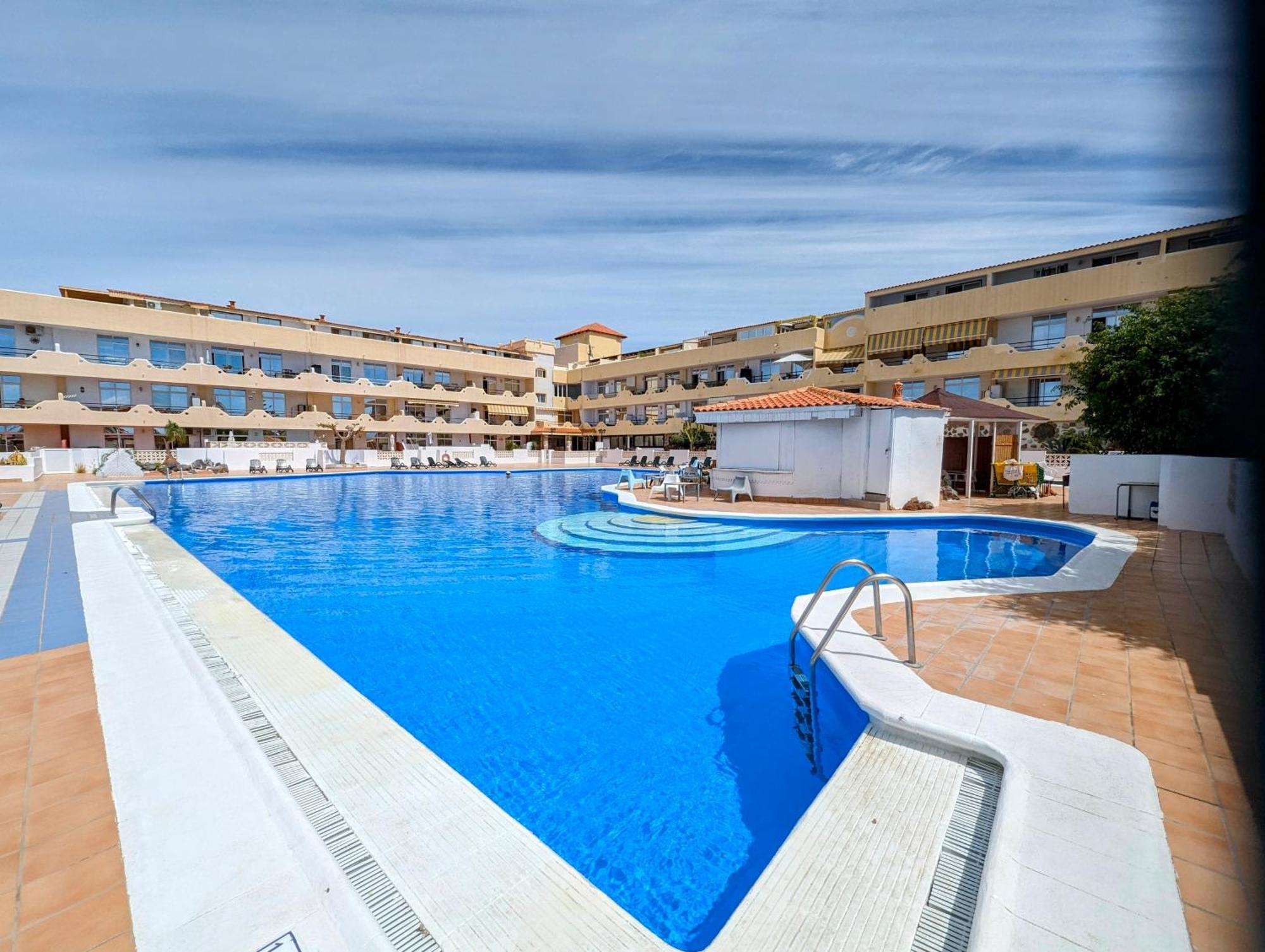 Comfortable 2-bedroom Duplex In Playa Paraiso With Ocean View, Balcony, And Shared Pool *
